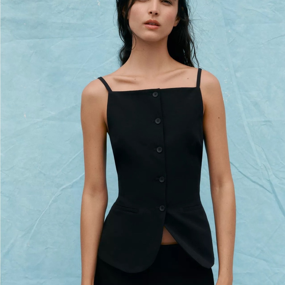 Zara Black Button-Up Sleeveless Top